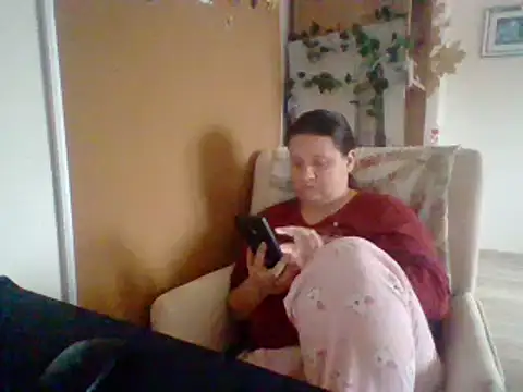 Snapshot of ReifeVenna chatting on 12-04-24, 09:51 ReifeVenna online show from 12-04-24, 09:51