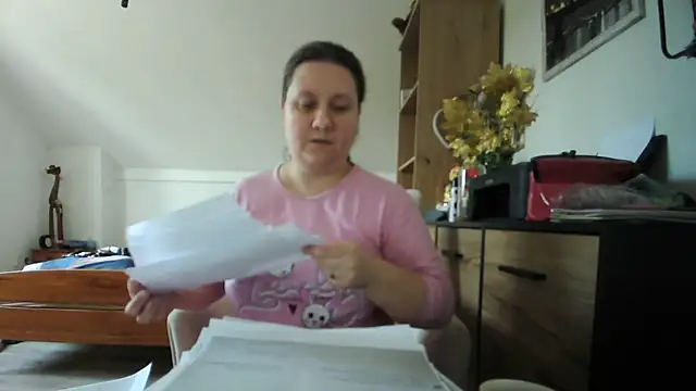 Snapshot of ReifeVenna chatting on 07-16-26, 09:37 ReifeVenna online show from 07-16-26, 09:37