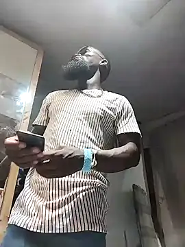 Snapshot of Chocolate_factory_man chatting on 12-31-24, 06:57 Chocolate factory man online show from 12-31-24, 06:57