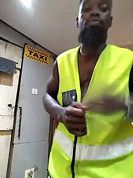 Snapshot of Chocolate_factory_man chatting on 01-05-25, 10:08 Chocolate factory man online show from 01-05-25, 10:08