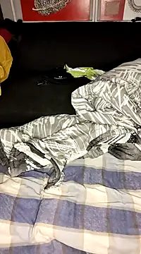 Snapshot of Chocolate_factory_man chatting on 01-28-25, 03:36 Chocolate factory man online show from 01-28-25, 03:36