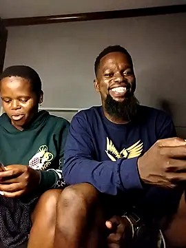 Snapshot of Chocolate_factory_man chatting on 02-19-25, 05:16 Chocolate factory man online show from 02-19-25, 05:16