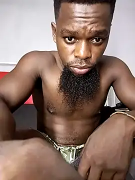 Snapshot of Chocolate_factory_man chatting on 02-19-25, 08:31 Chocolate factory man online show from 02-19-25, 08:31