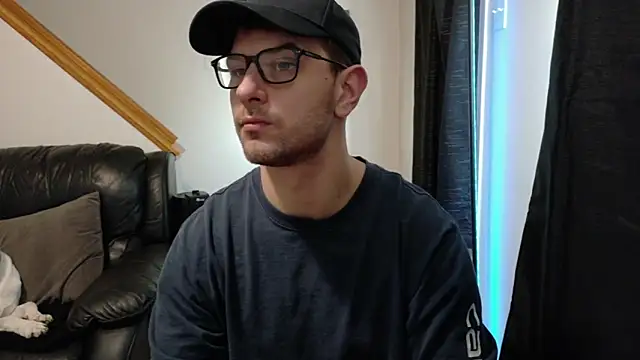 Thekodyy online show from 12-20-25, 01:40