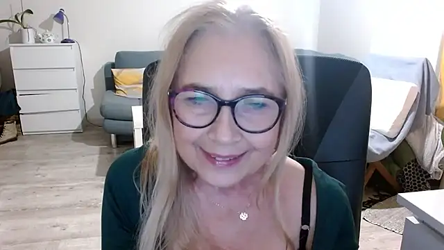 Snapshot of sofia_xkiss chatting on 01-31-25, 06:36 sofia xkiss online show from 01-31-25, 06:36