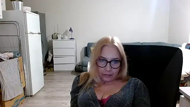 Snapshot of sofia_xkiss chatting on 03-02-25, 05:58 sofia xkiss online show from 03-02-25, 05:58