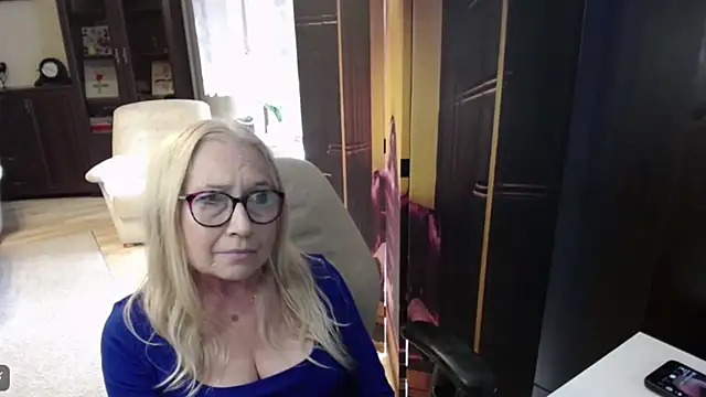 Snapshot of sofia_xkiss chatting on 07-06-26, 01:52 sofia xkiss online show from 07-06-26, 01:52