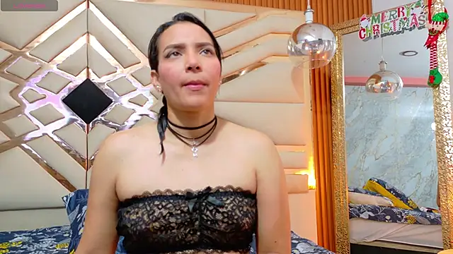 Snapshot of Sluttyandmature chatting on 12-17-25, 01:06 Sluttyandmature online show from 12-17-25, 01:06