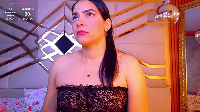 Snapshot of Sluttyandmature chatting on 01-06-26, 12:53 Sluttyandmature online show from 01-06-26, 12:53