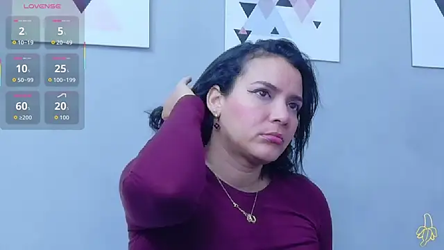 Sluttyandmature online show from 05-08-26, 11:59