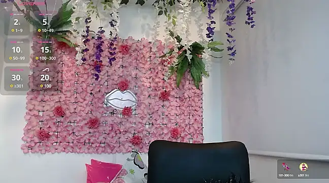 Snapshot of BLONDE_SEXYHOT chatting on 01-29-25, 05:40 BLONDE SEXYHOT online show from 01-29-25, 05:40