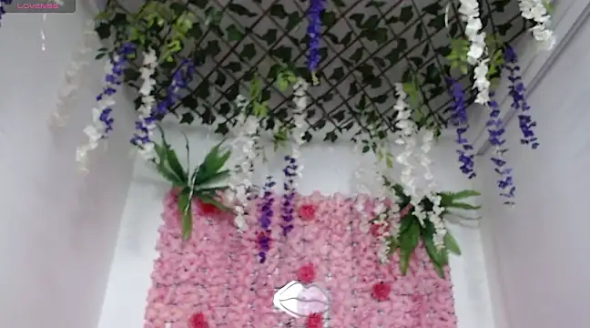 Snapshot of BLONDE_SEXYHOT chatting on 02-05-25, 09:50 BLONDE SEXYHOT online show from 02-05-25, 09:50