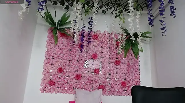 Snapshot of BLONDE_SEXYHOT chatting on 02-07-25, 02:40 BLONDE SEXYHOT online show from 02-07-25, 02:40