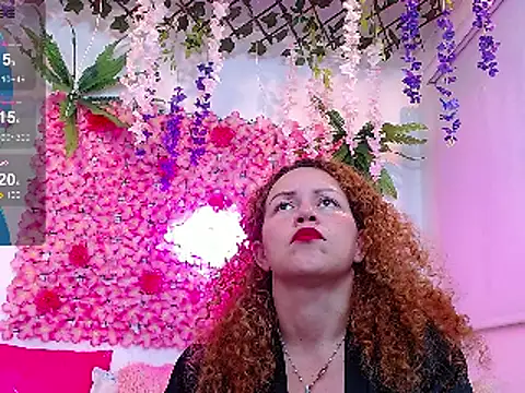 Snapshot of BLONDE_SEXYHOT chatting on 03-08-25, 05:38 BLONDE SEXYHOT online show from 03-08-25, 05:38