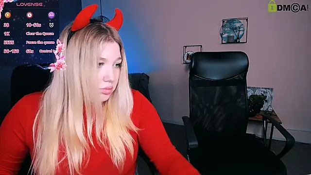 juli kisss online show from 03-16-25, 10:53