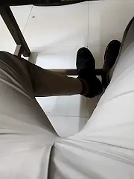 Snapshot of Mrveda66 chatting on 02-07-26, 11:36 Mrveda66 online show from 02-07-26, 11:36