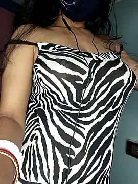 Snapshot of wild_bong_queen chatting on 12-25-24, 05:37 wild bong queen online show from 12-25-24, 05:37