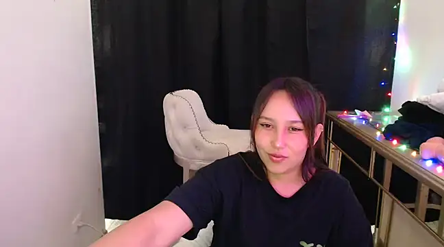 Skarlet Adams28 online show from 01-20-25, 08:07