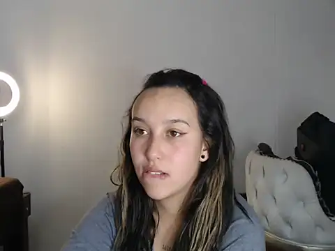 Skarlet Adams28 online show from 03-13-25, 12:48