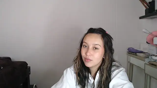 Skarlet Adams28 online show from 03-17-25, 10:17