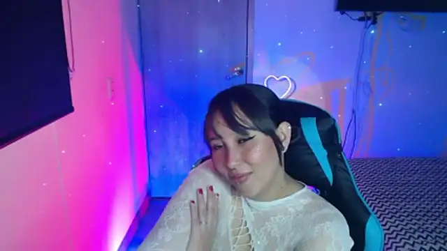 Skarlet Adams28 online show from 04-01-26, 09:45