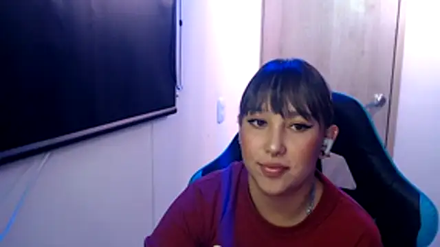 Snapshot of Skarlet_Adams28 chatting on 06-06-26, 01:11 Skarlet Adams28 online show from 06-06-26, 01:11