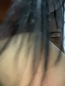 Snapshot of Estefanii- chatting on 03-15-25, 10:24 Estefanii- online show from 03-15-25, 10:24