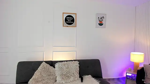 viooletaa online show from 01-09-26, 06:53