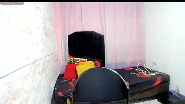 Snapshot of Brunette_sasha chatting on 06-14-26, 01:13 Brunette sasha online show from 06-14-26, 01:13
