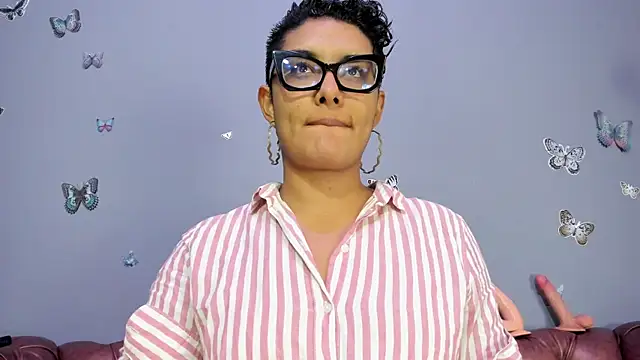 Kaira mosse online show from 10-10-25, 10:36