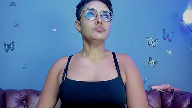 Kaira mosse online show from 11-26-25, 11:55