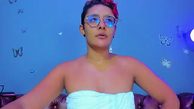 Snapshot of Kaira_mosse chatting on 04-28-26, 11:59 Kaira mosse online show from 04-28-26, 11:59