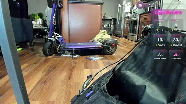 Snapshot of aaron_s_x chatting on 01-08-25, 04:55 aaron s x online show from 01-08-25, 04:55