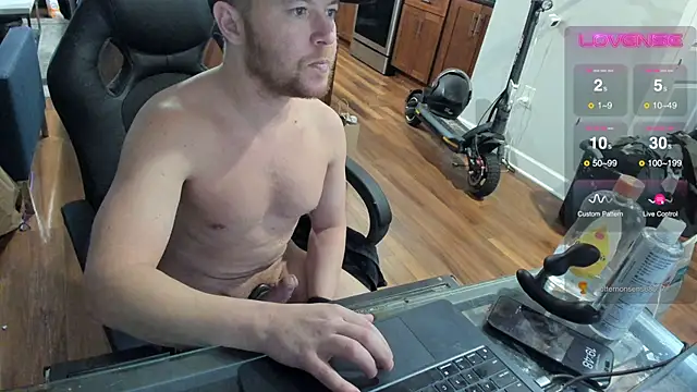 Snapshot of aaron_s_x chatting on 02-22-25, 12:49 aaron s x online show from 02-22-25, 12:49