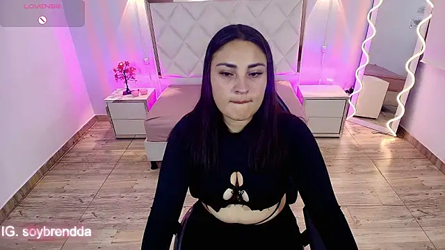 Brendda tay online show from 02-05-26, 03:22