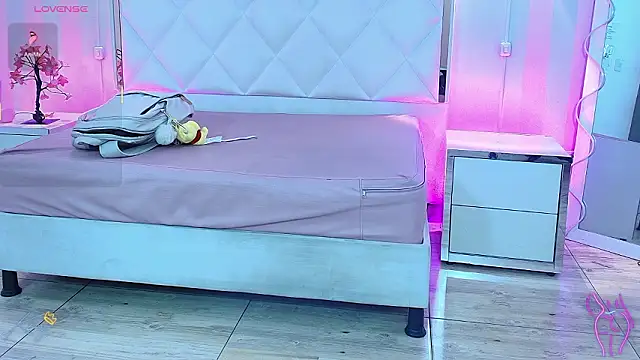 Brendda tay online show from 02-11-26, 03:22