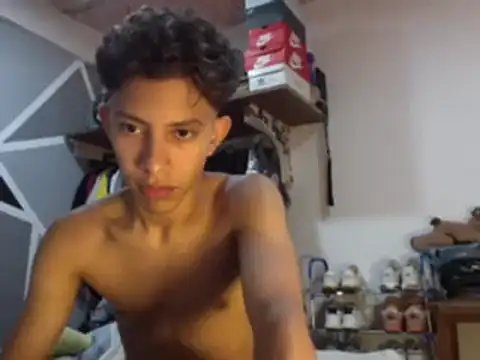 ferchitibellako online show from 12-23-24, 04:22