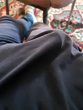 Snapshot of Rdm_b chatting on 09-21-25, 08:05 Rdm b online show from 09-21-25, 08:05