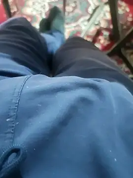 Snapshot of Rdm_b chatting on 09-23-25, 08:23 Rdm b online show from 09-23-25, 08:23