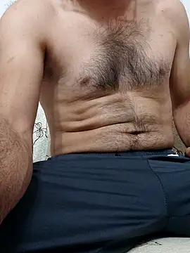 Snapshot of Rdm_b chatting on 11-11-25, 07:14 Rdm b online show from 11-11-25, 07:14