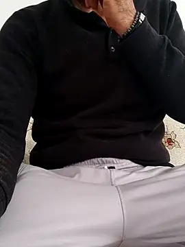 Snapshot of Rdm_b chatting on 11-22-25, 09:41 Rdm b online show from 11-22-25, 09:41