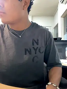 Snapshot of Brencuz chatting on 09-20-25, 03:57 Brencuz online show from 09-20-25, 03:57