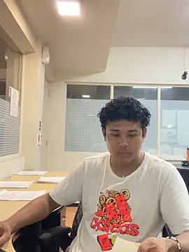 Snapshot of Brencuz chatting on 10-04-25, 04:05 Brencuz online show from 10-04-25, 04:05