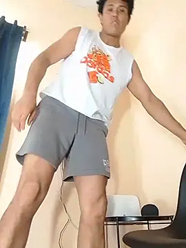 Snapshot of Brencuz chatting on 11-13-25, 09:03 Brencuz online show from 11-13-25, 09:03