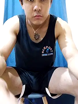 Snapshot of Brencuz chatting on 11-19-25, 01:49 Brencuz online show from 11-19-25, 01:49