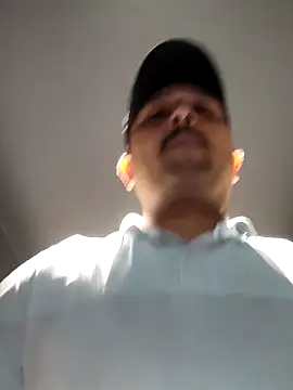 Akhil3290 online show from 03-17-25, 04:22