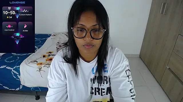 miajoseph  online show from 09-10-25, 04:34