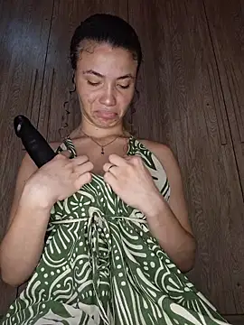 HelenHoltz online show from 12-15-25, 01:04