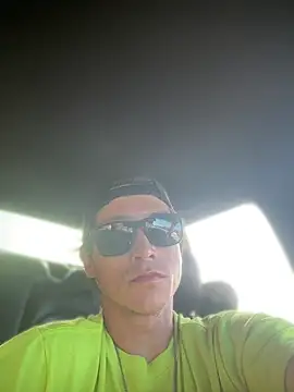 Snapshot of bigdckstud chatting on 06-29-26, 12:27 bigdckstud online show from 06-29-26, 12:27