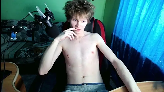 fameboyboo online show from 11-28-25, 10:07